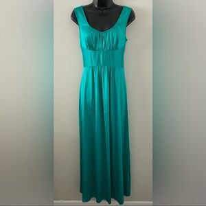 Vanity Fair Nightgown Vintage Nylon Womens Size S 34 Full Sweep 70s Shiny Teal